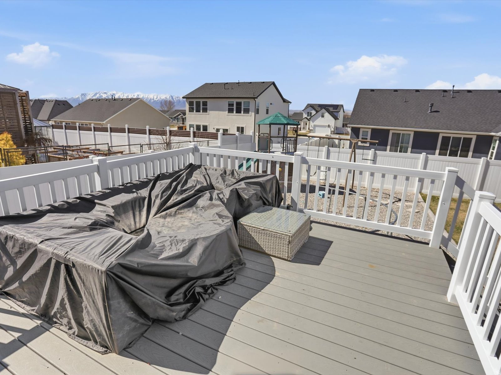 EASTVIEW LANDING - Residential