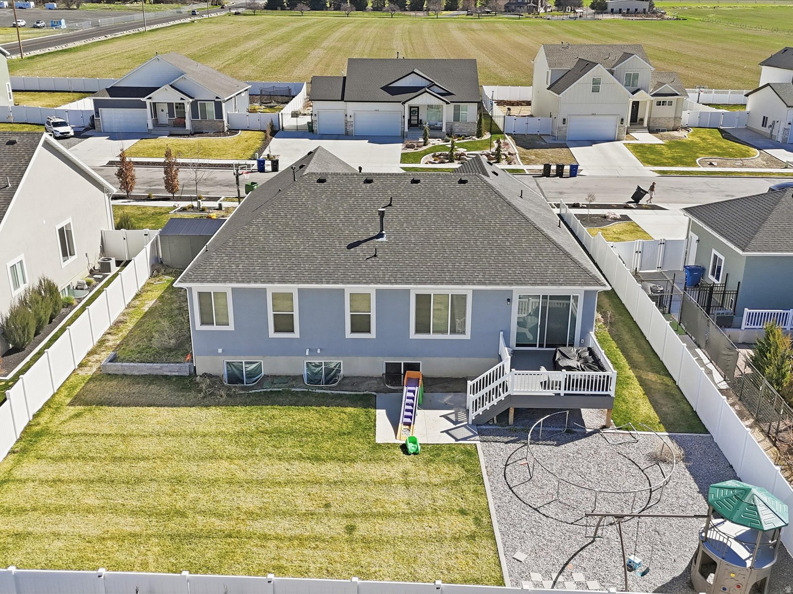 EASTVIEW LANDING - Residential