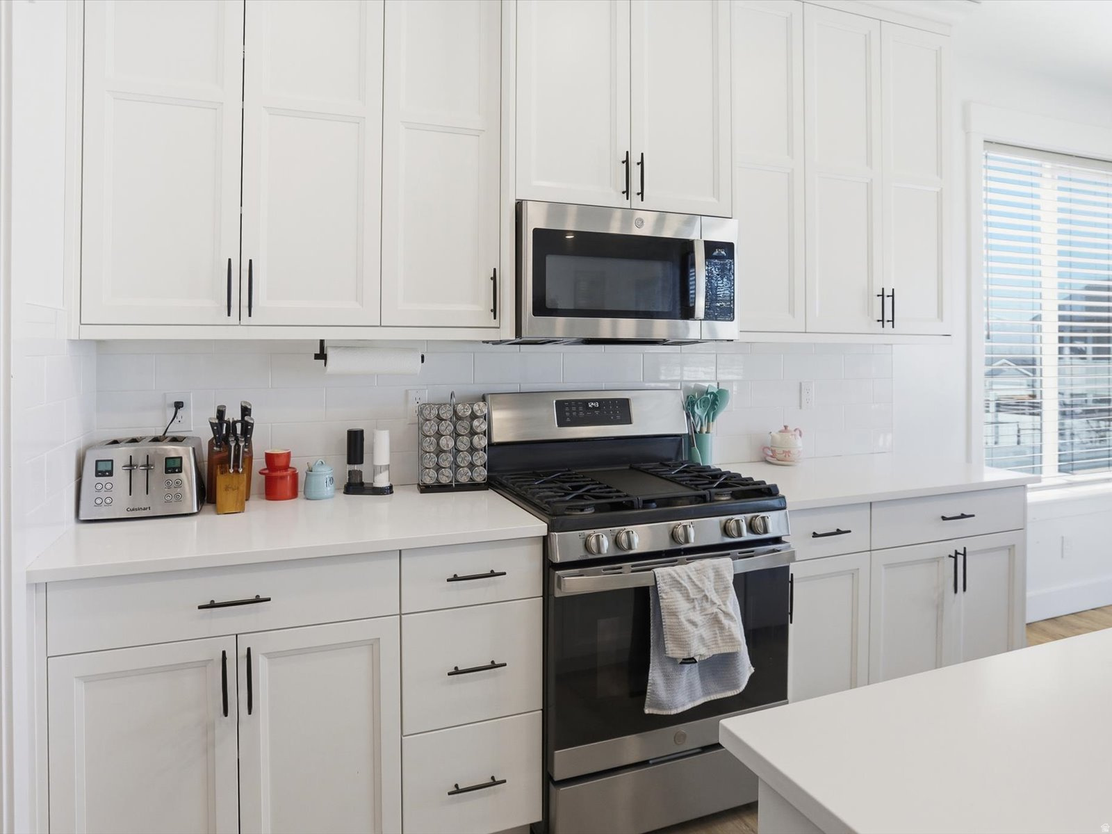 EASTVIEW LANDING - Residential