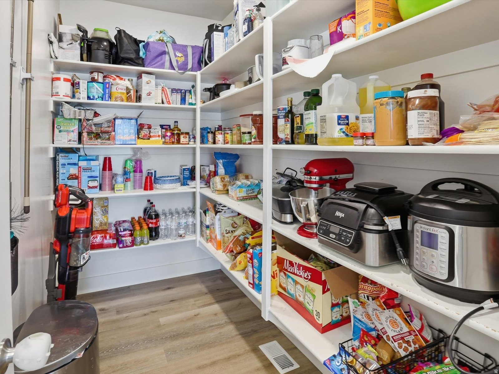 EASTVIEW LANDING - Residential