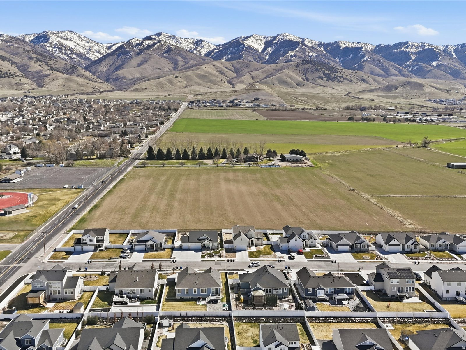 EASTVIEW LANDING - Residential