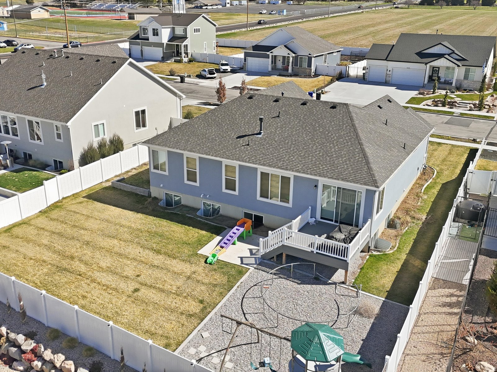 EASTVIEW LANDING - Residential