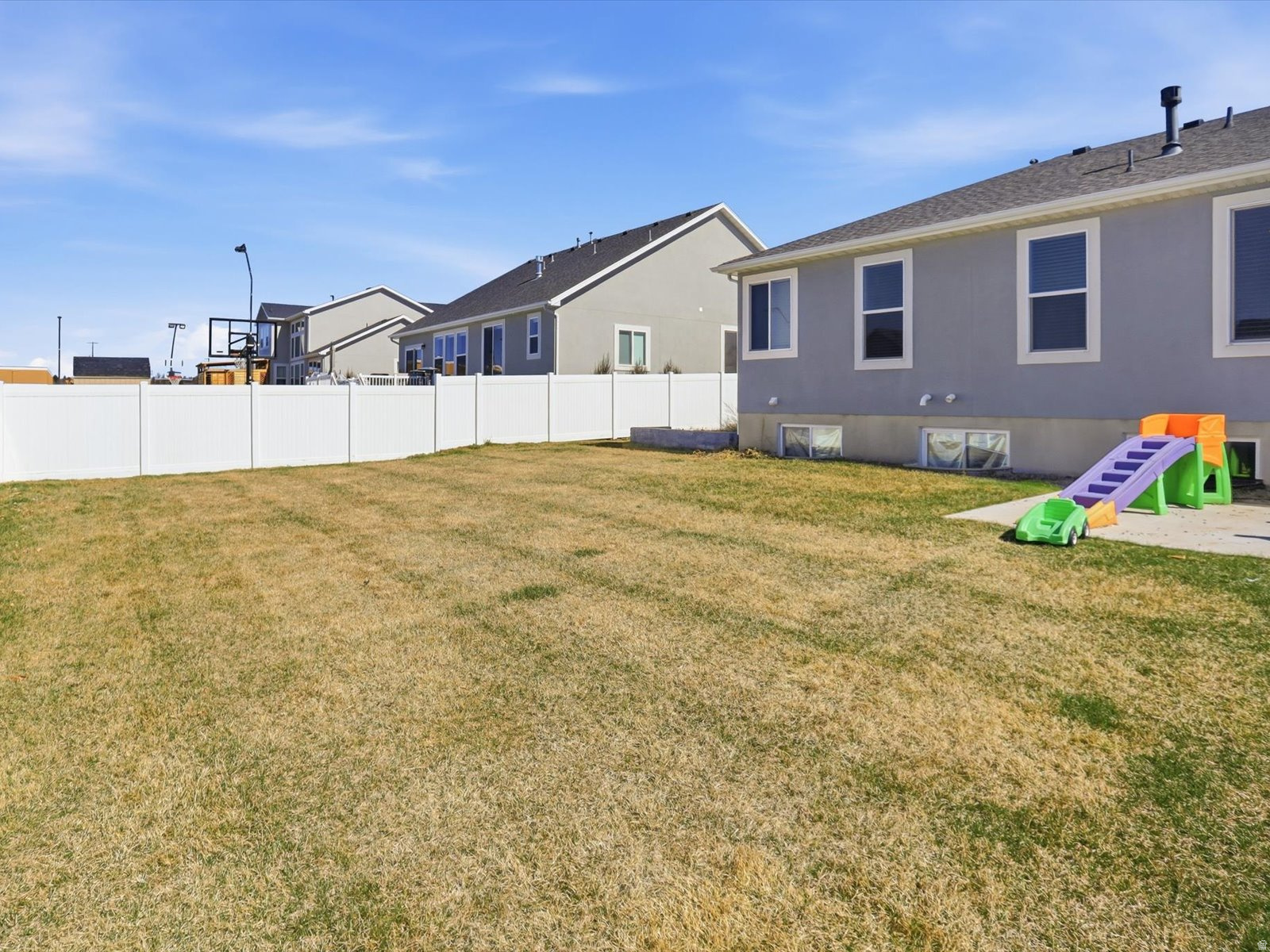 EASTVIEW LANDING - Residential