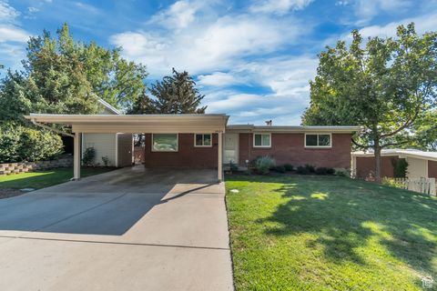 Tiny photo for 3426 S CRESTWOOD DR E, Salt Lake City, UT 84109 (MLS # 2105247)