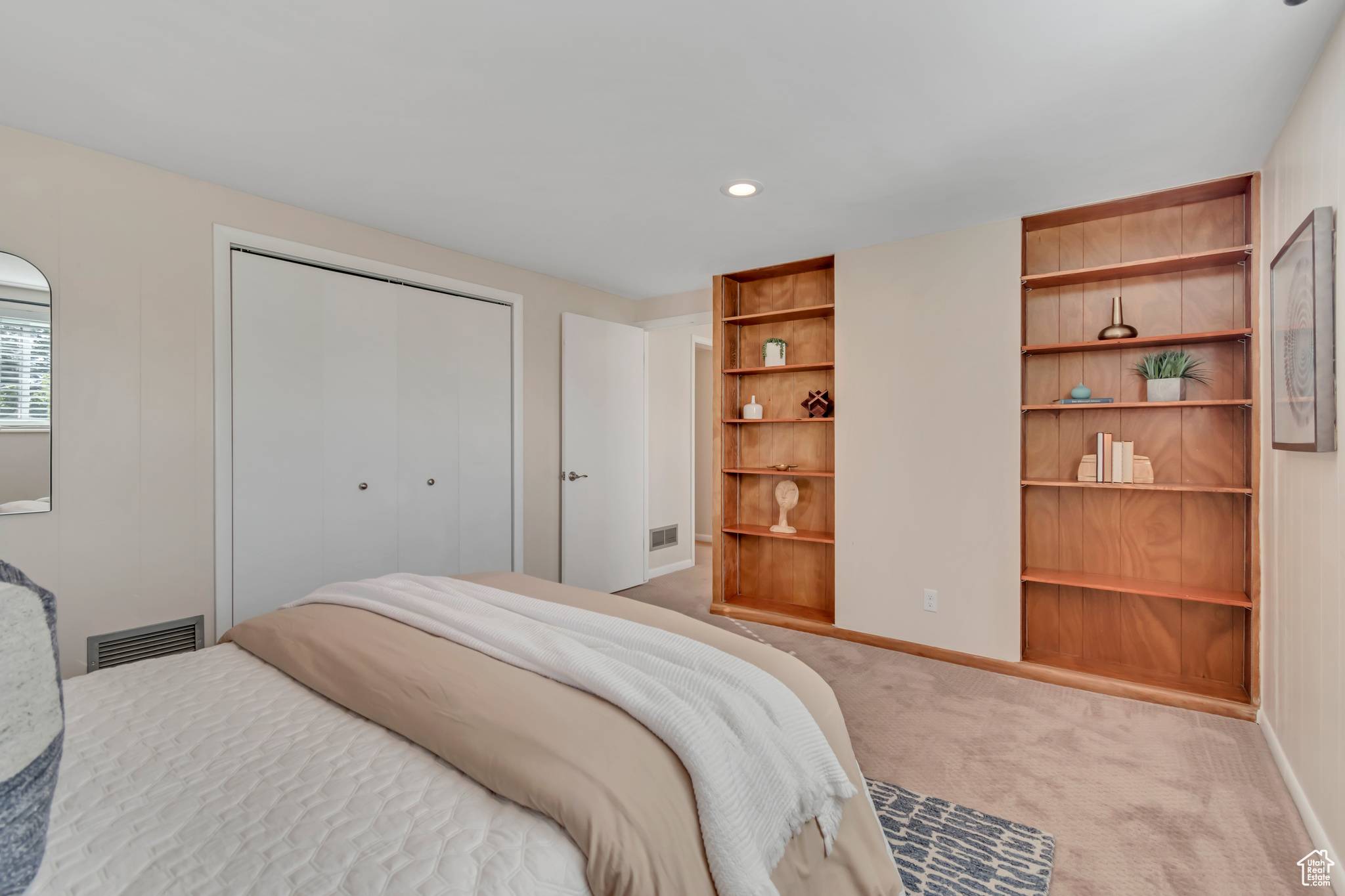 EASTWOOD HILLS - Residential