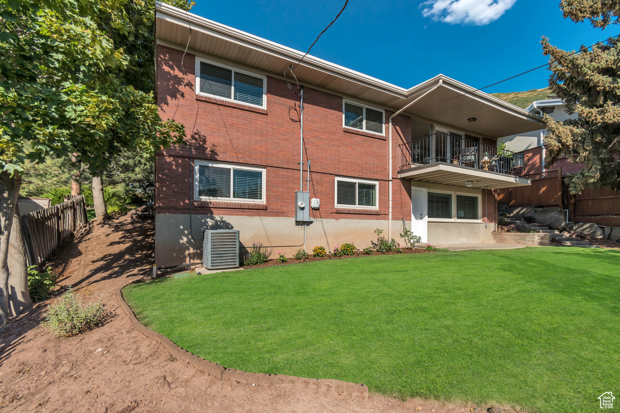 EASTWOOD HILLS - Residential