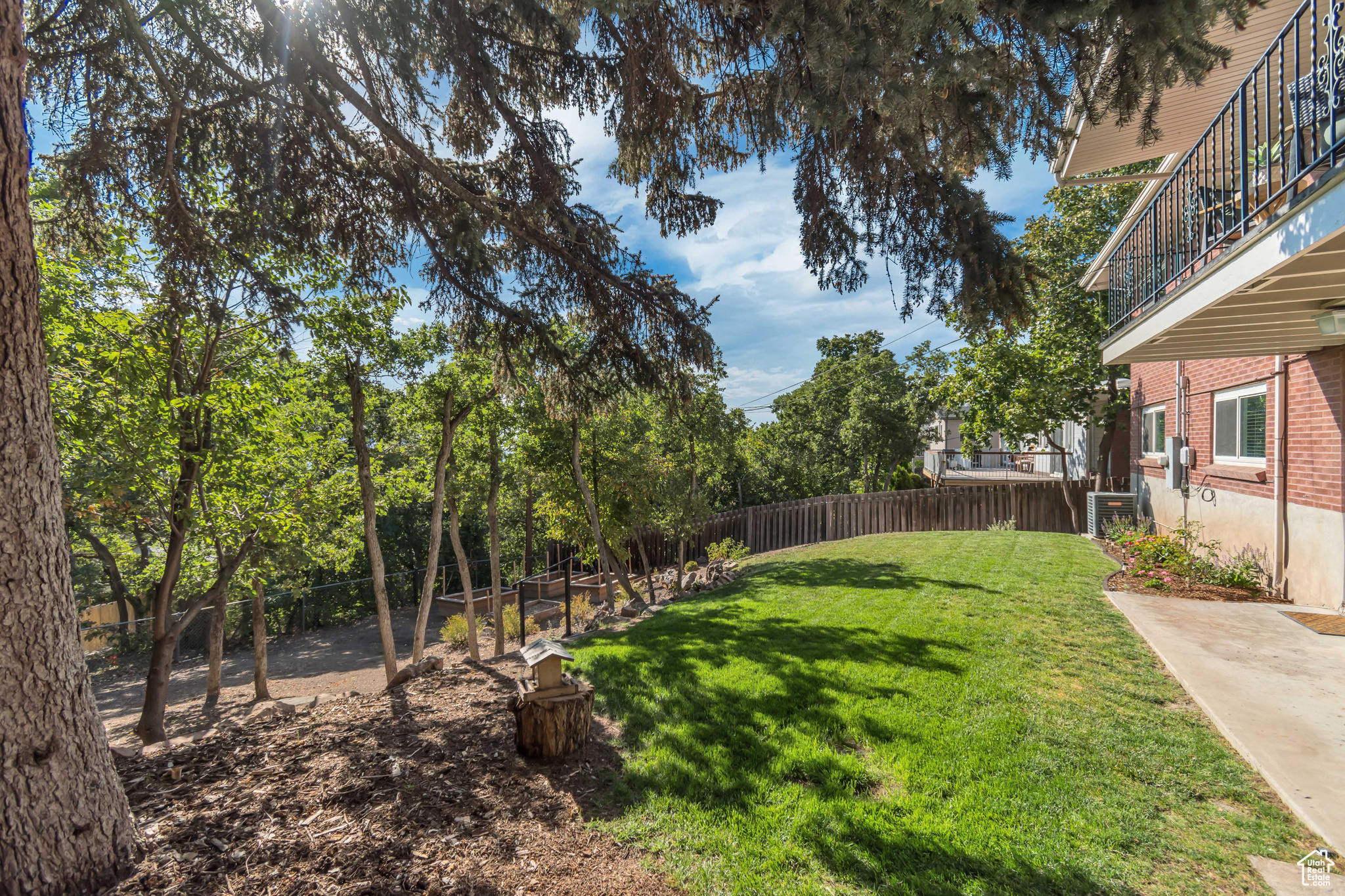 EASTWOOD HILLS - Residential