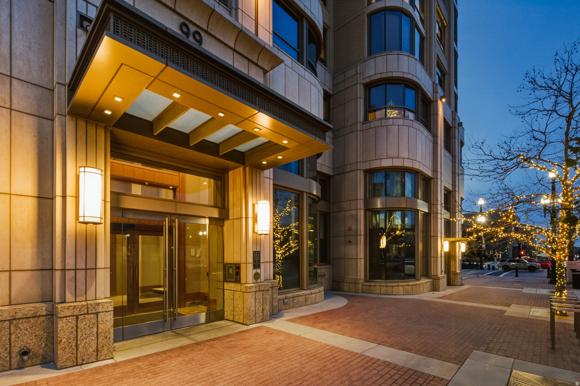 99 WEST - Residential