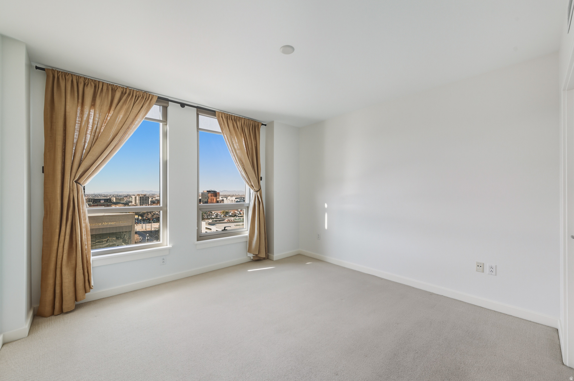 99 WEST - Residential