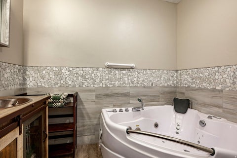 Tiny photo for 570 W CASCADE MEADOWS LOOP, Midway, UT 84049 (MLS # 2183031)
