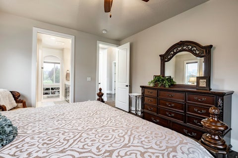 Tiny photo for 570 W CASCADE MEADOWS LOOP, Midway, UT 84049 (MLS # 2183031)