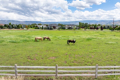 Tiny photo for 570 W CASCADE MEADOWS LOOP, Midway, UT 84049 (MLS # 2183031)