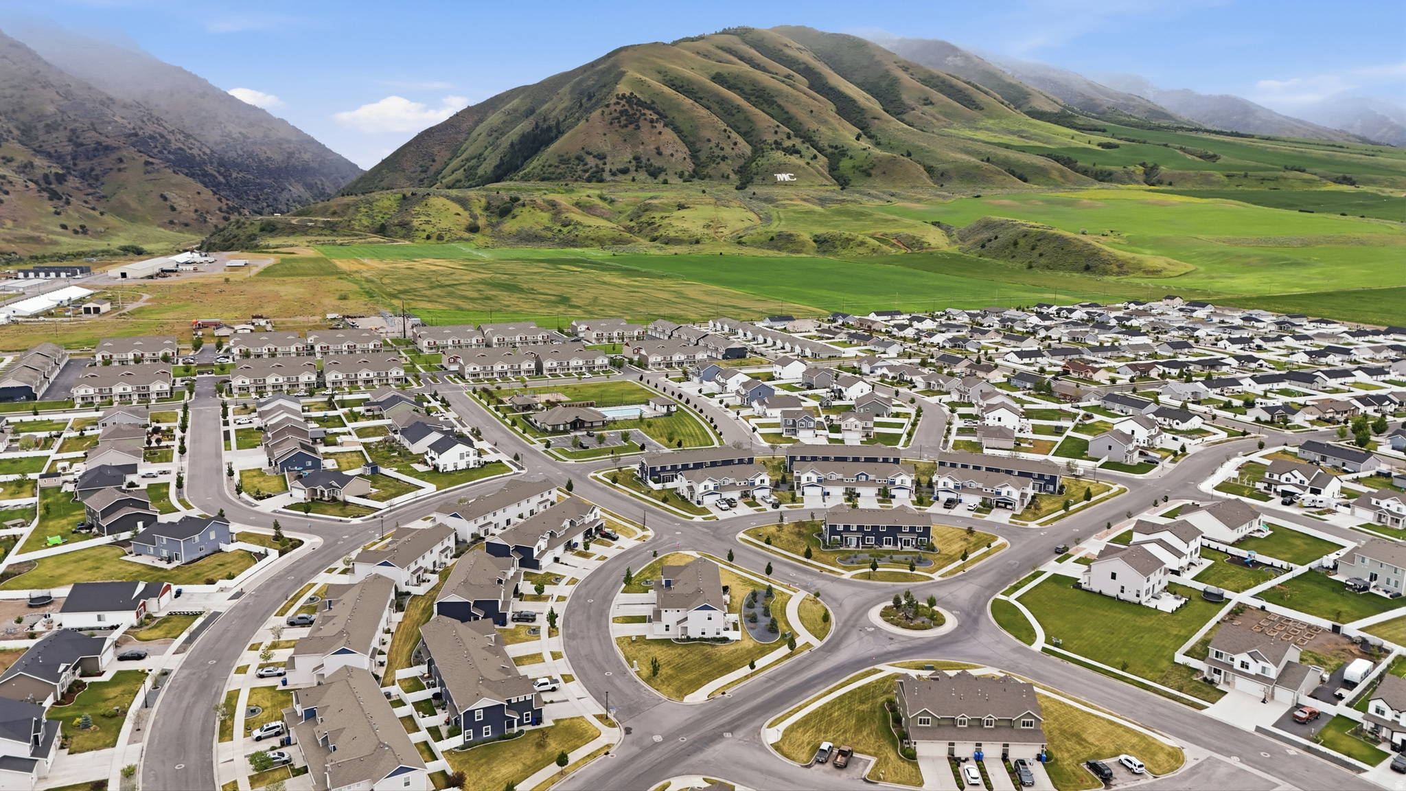 ELK MOUNTAIN - Residential