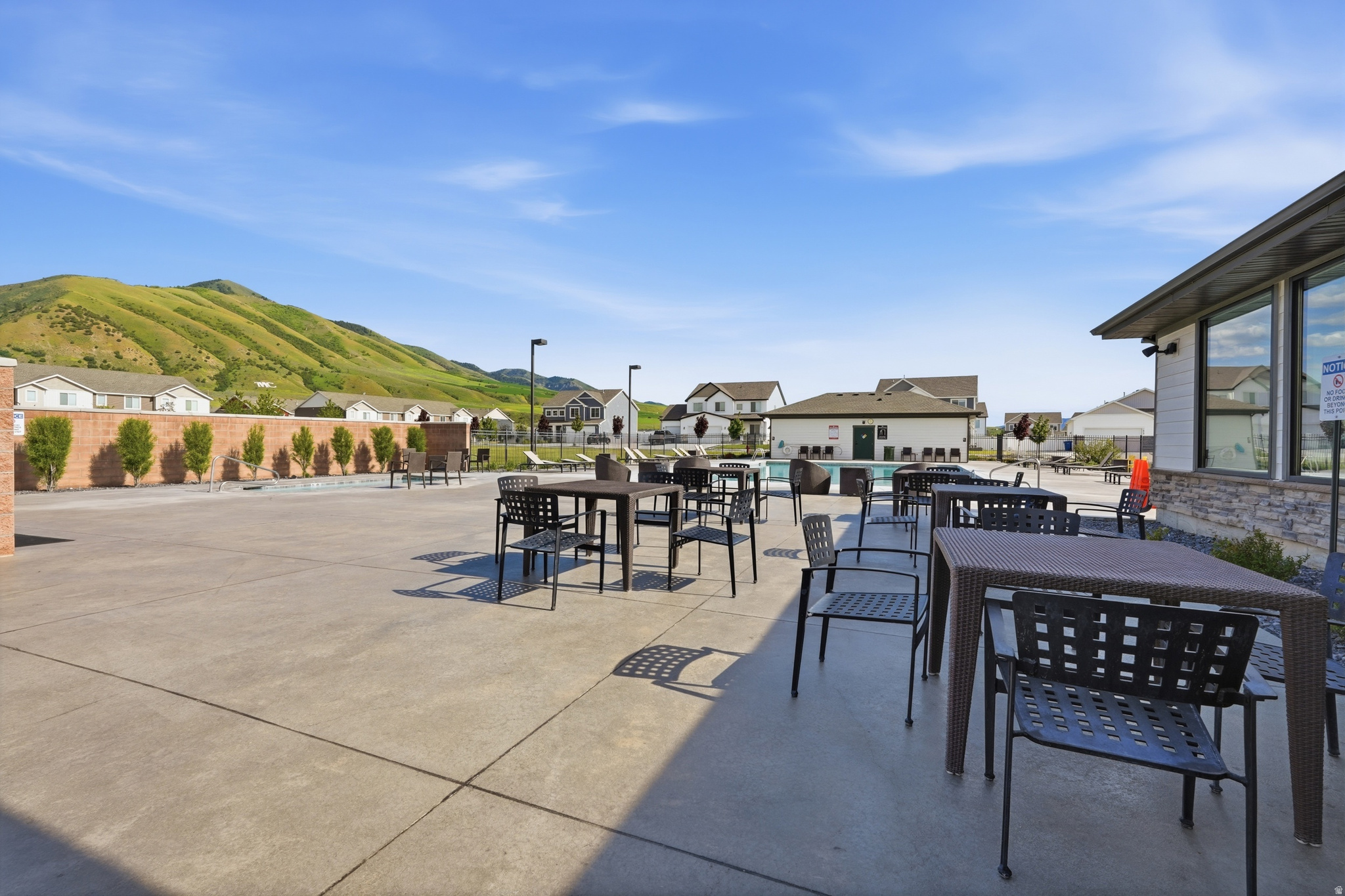 ELK MOUNTAIN - Residential