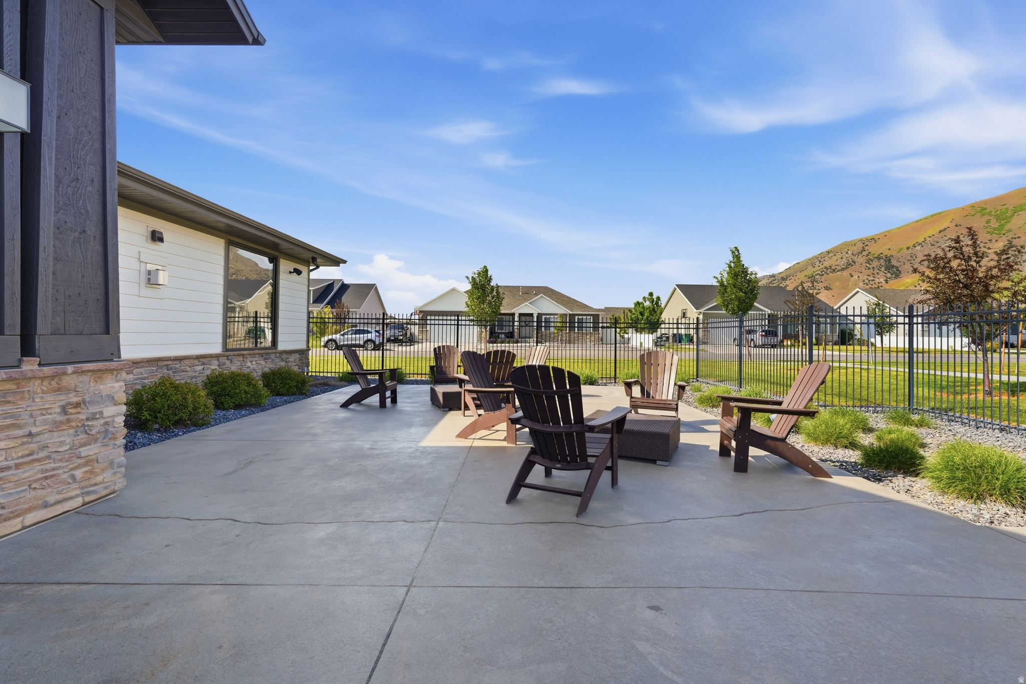 ELK MOUNTAIN - Residential