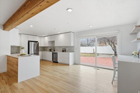 Tiny photo for 6869 S BROOKHILL DR, Salt Lake City, UT 84121 (MLS # 2136336)
