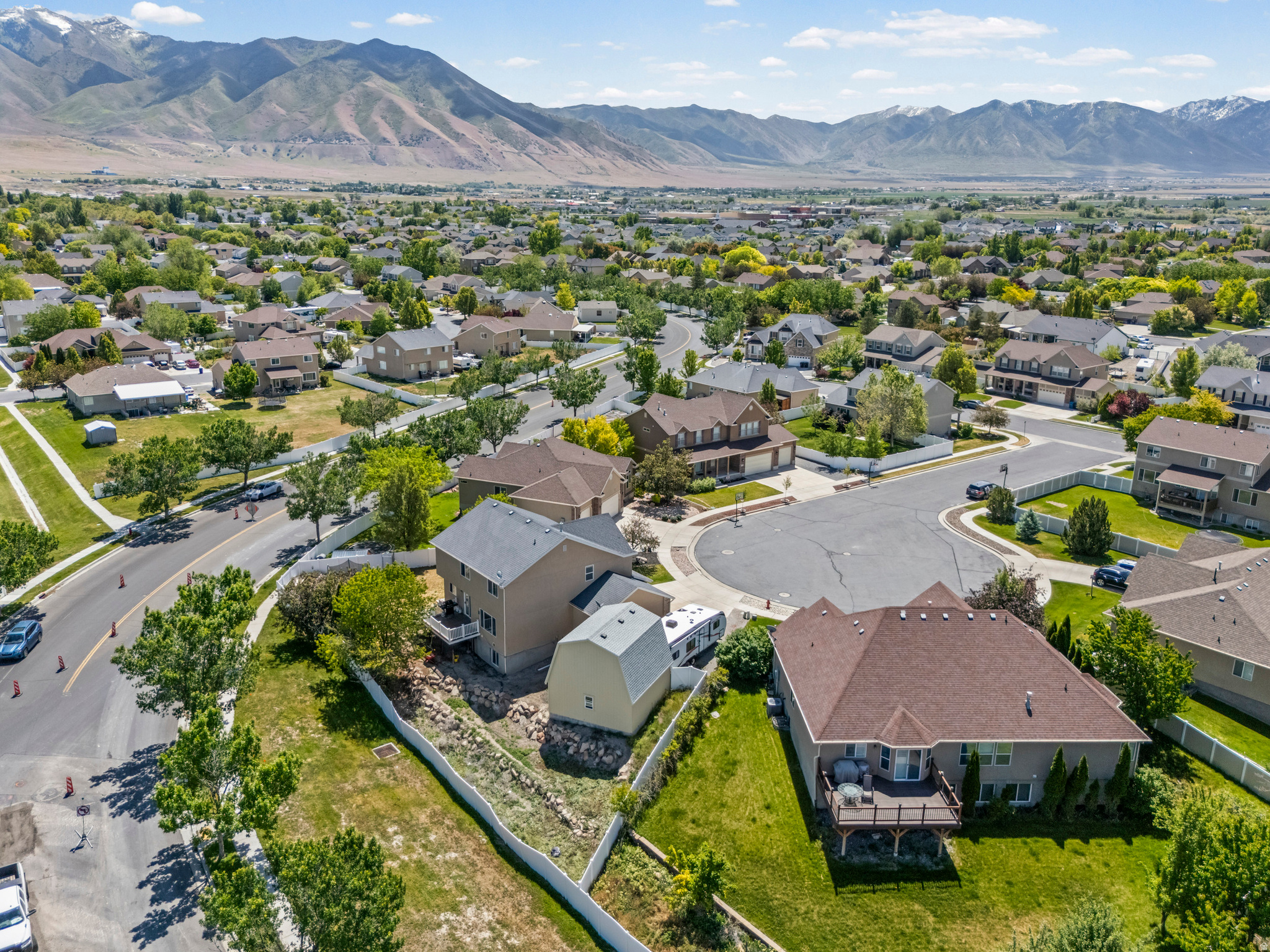 LAKESIDE - Residential