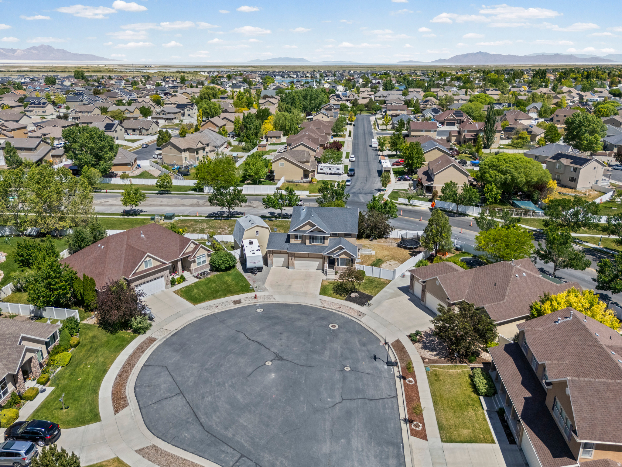LAKESIDE - Residential