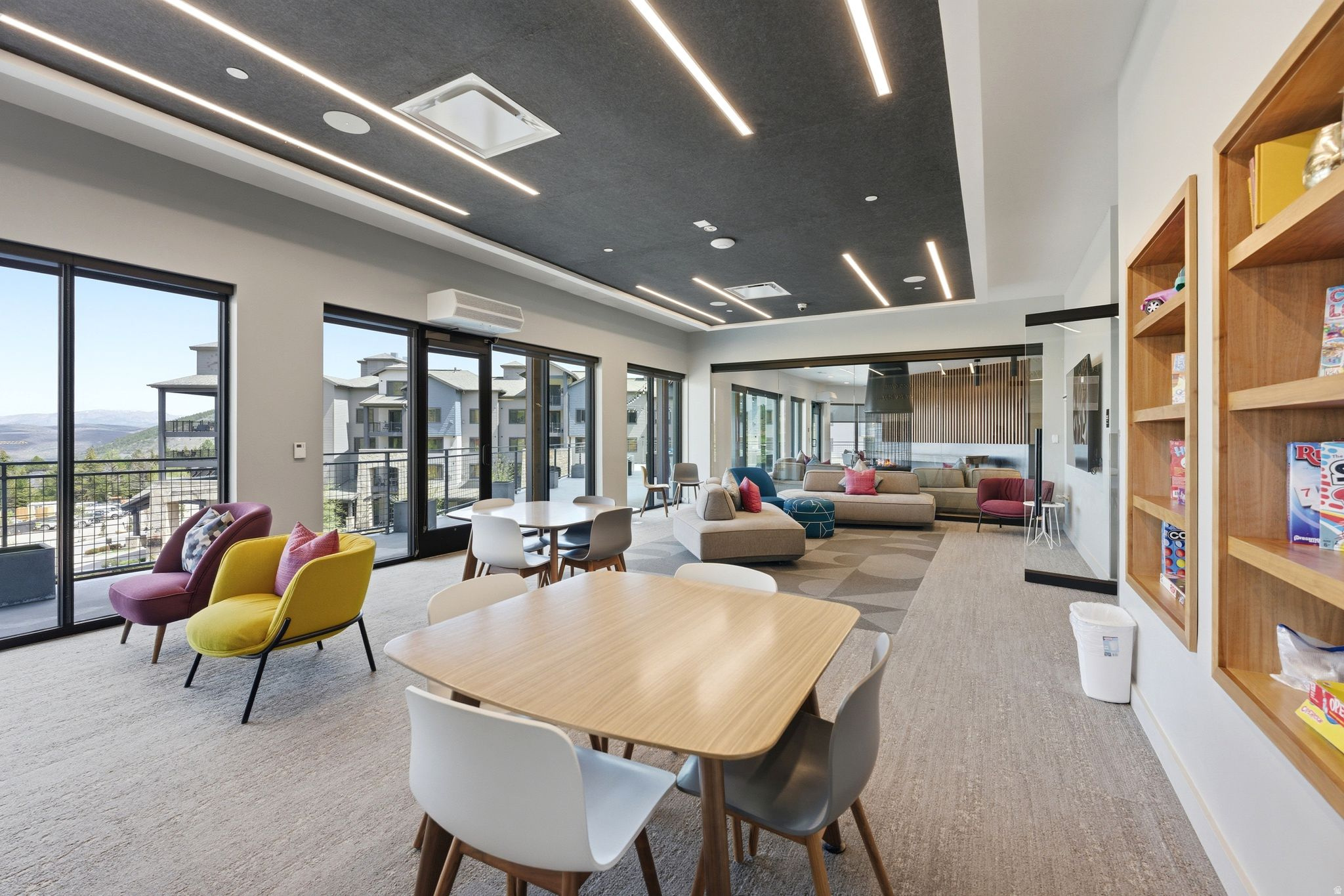 CANYON HAUS - Residential