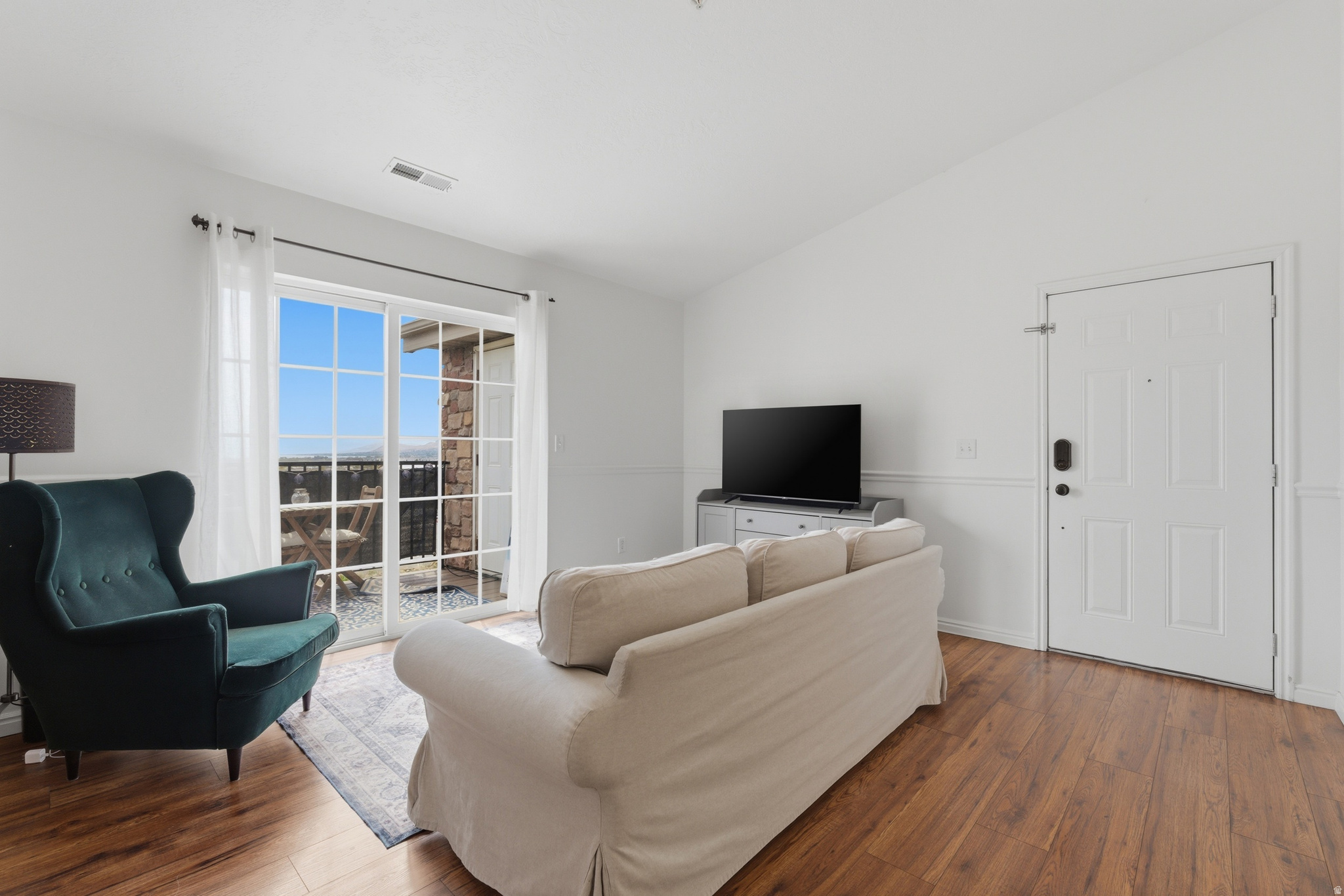 HILLCREST CONDO - Residential