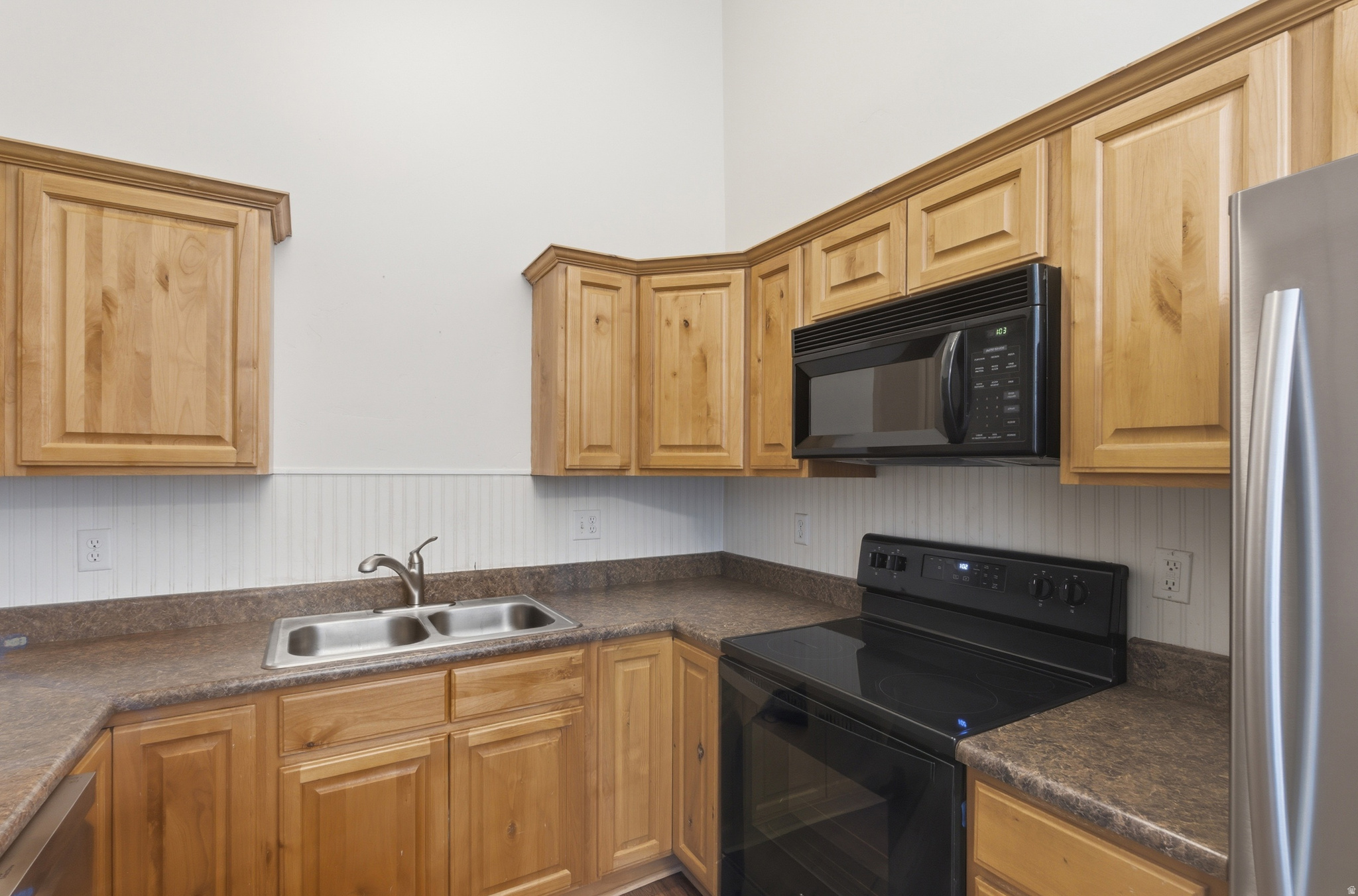 HILLCREST CONDO - Residential