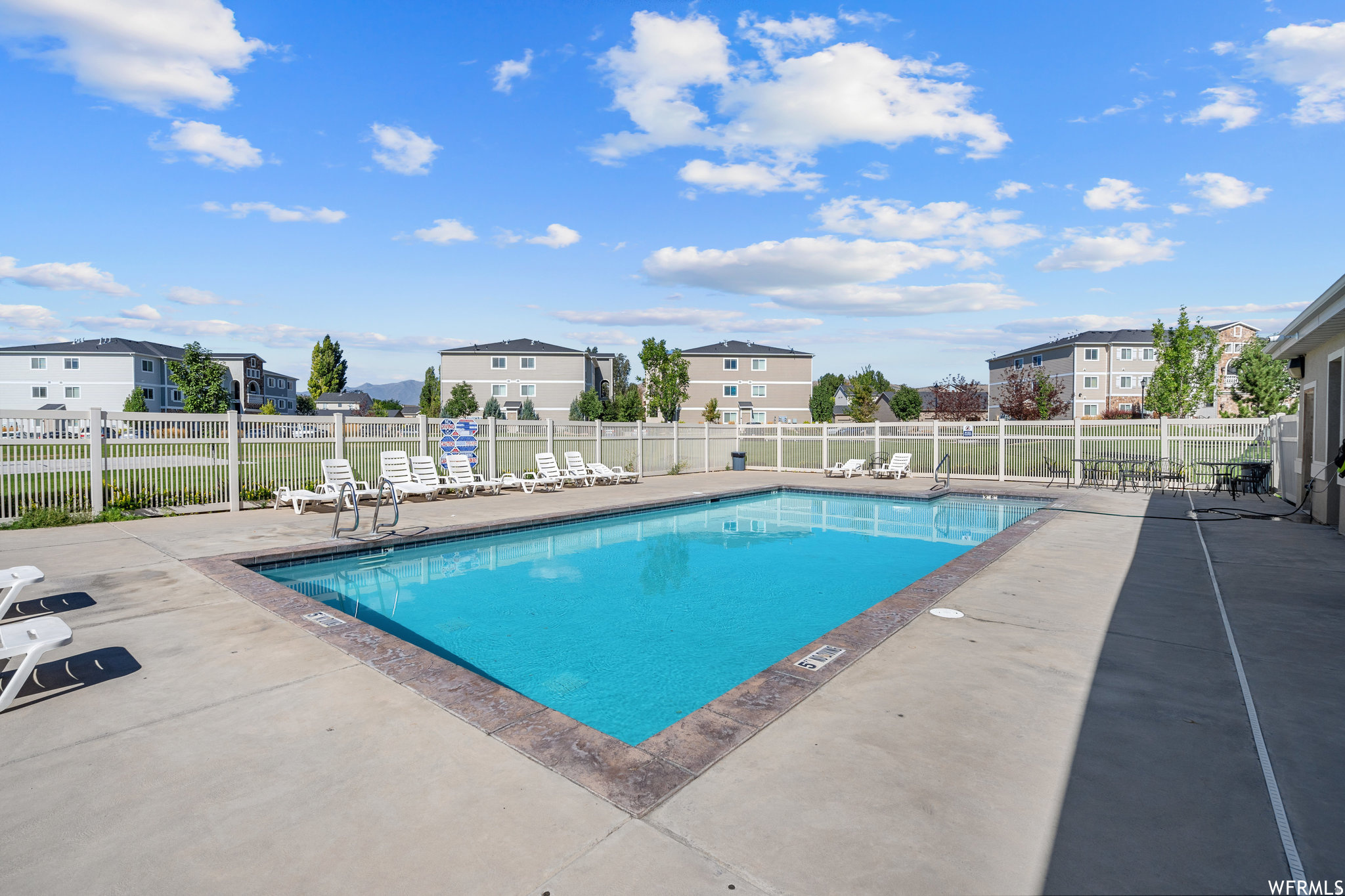 HILLCREST CONDO - Residential