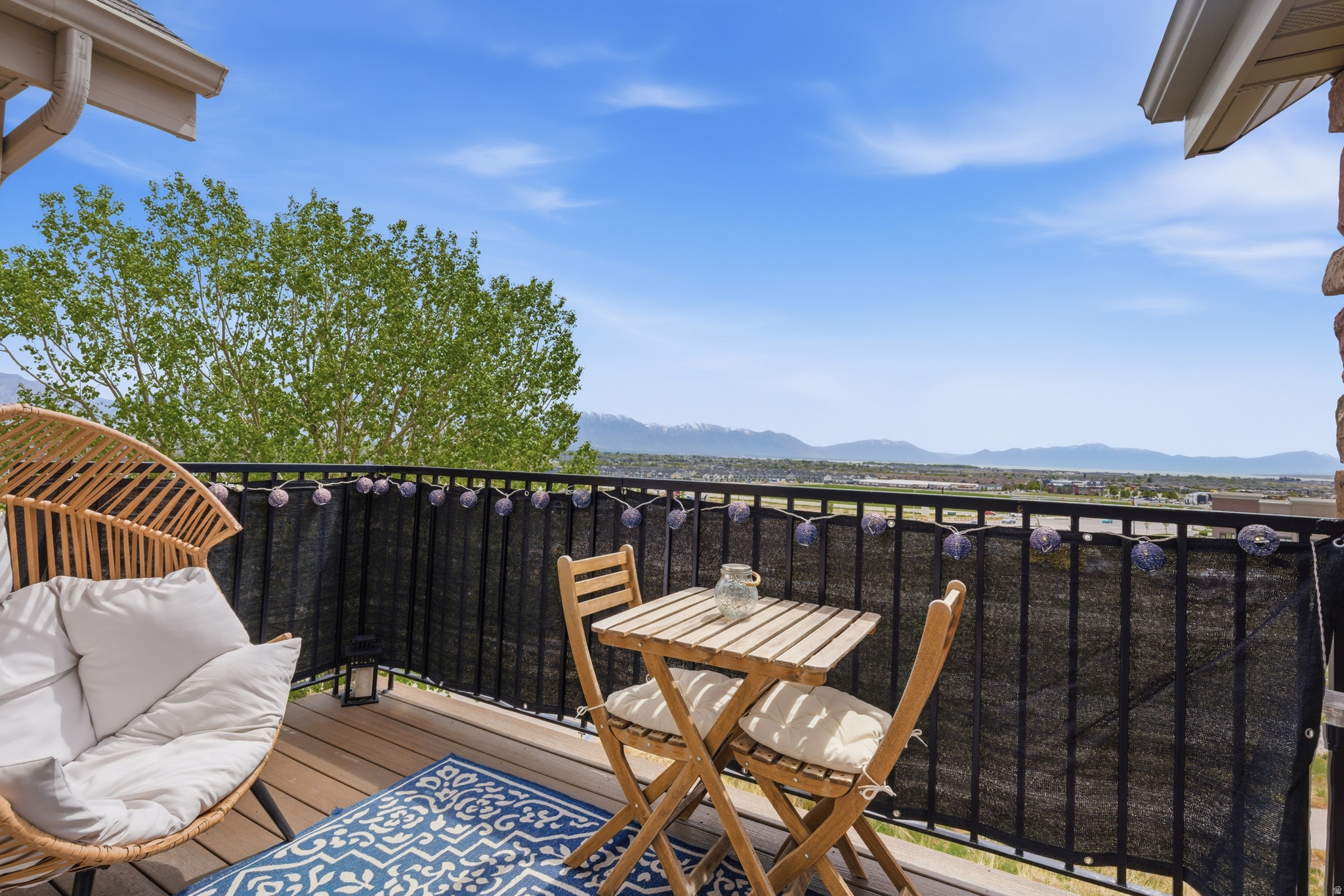 HILLCREST CONDO - Residential