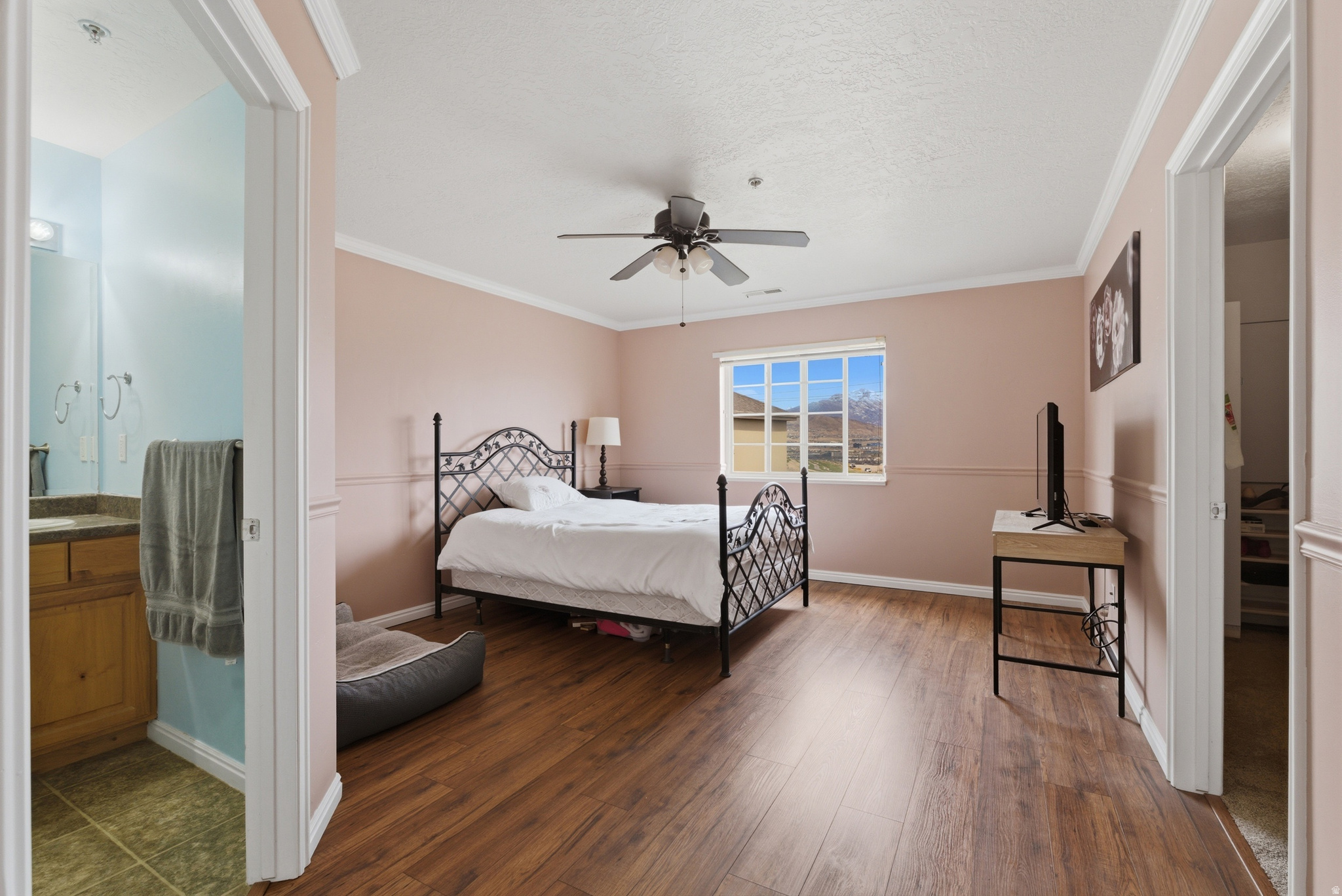 HILLCREST CONDO - Residential