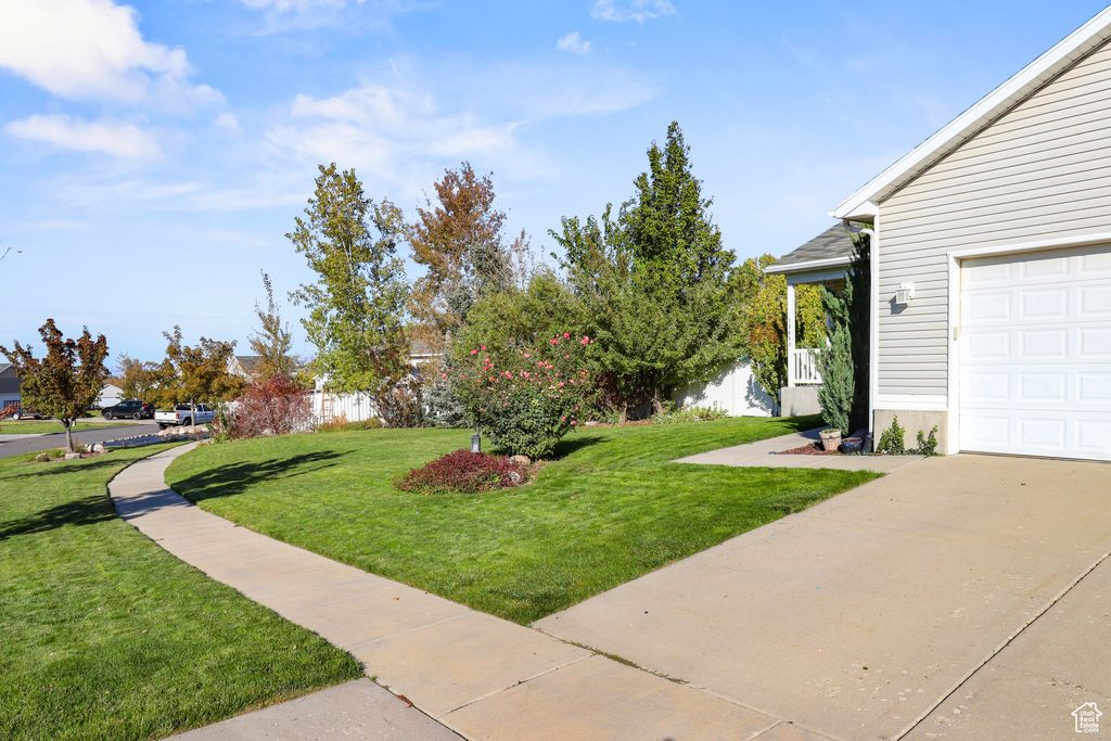 Photo of 13651 S CLOUD LN, Herriman, UT 84096 (MLS # 2119053)