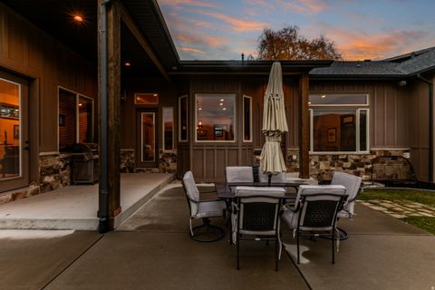 Tiny photo for 6611 E 100 S, Huntsville, UT 84317 (MLS # 2166830)