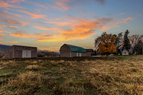 Tiny photo for 6611 E 100 S, Huntsville, UT 84317 (MLS # 2166830)