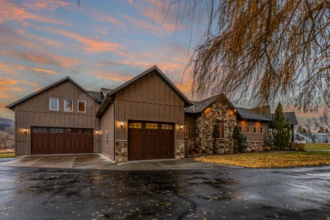 Tiny photo for 6611 E 100 S, Huntsville, UT 84317 (MLS # 2166830)