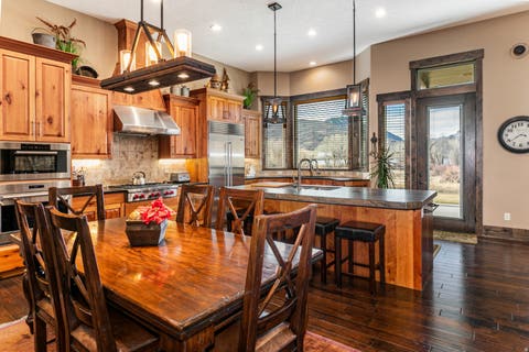 Tiny photo for 6611 E 100 S, Huntsville, UT 84317 (MLS # 2166830)