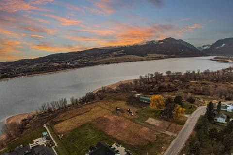 Tiny photo for 6611 E 100 S, Huntsville, UT 84317 (MLS # 2166830)