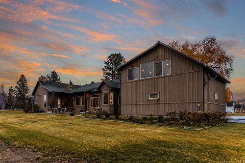 Tiny photo for 6611 E 100 S, Huntsville, UT 84317 (MLS # 2166830)