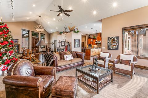 Tiny photo for 6611 E 100 S, Huntsville, UT 84317 (MLS # 2166830)