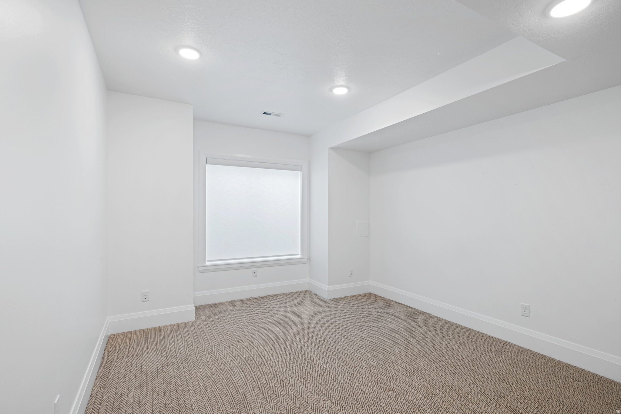 BEACON POINTE - Residential