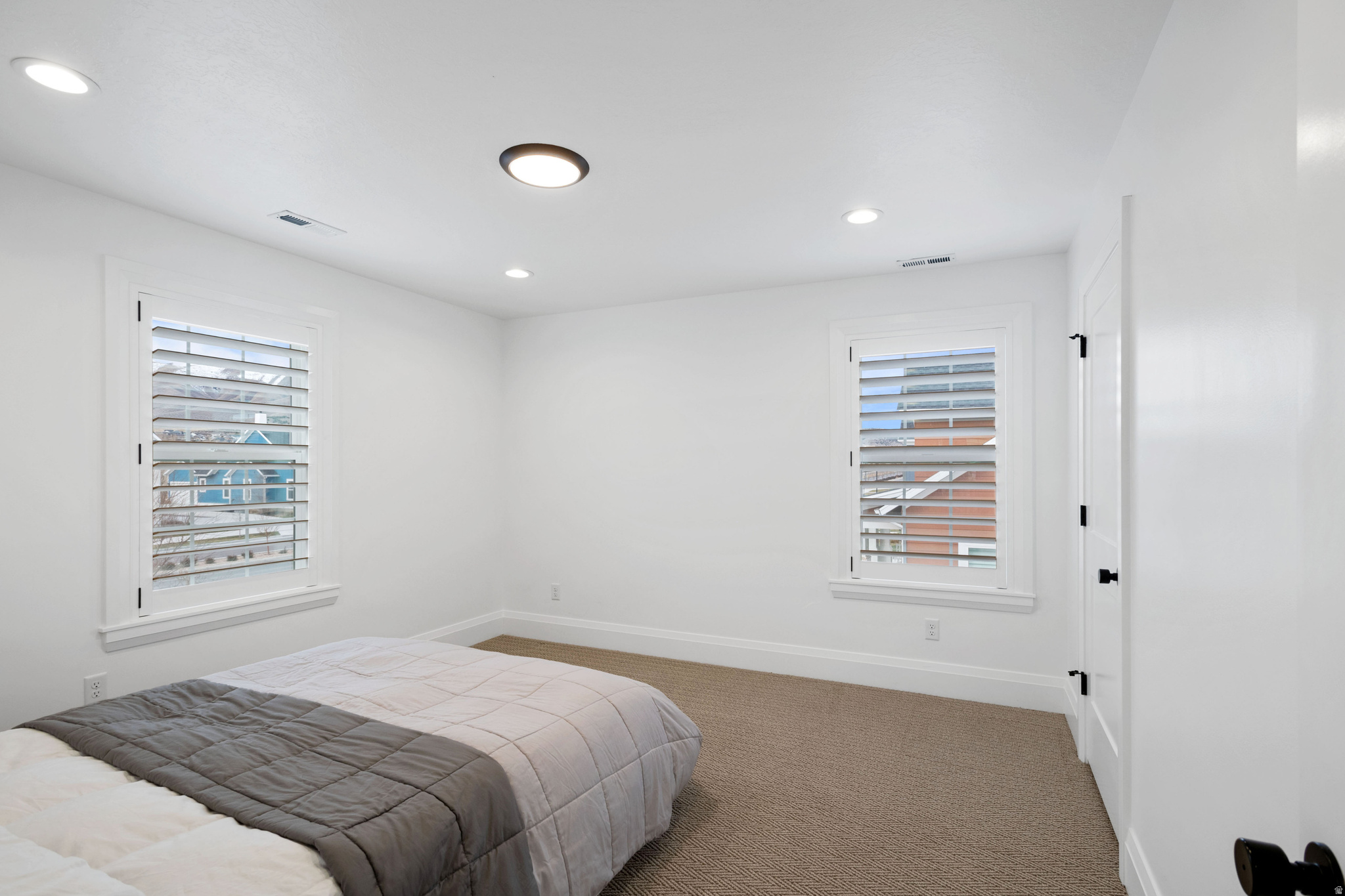 BEACON POINTE - Residential