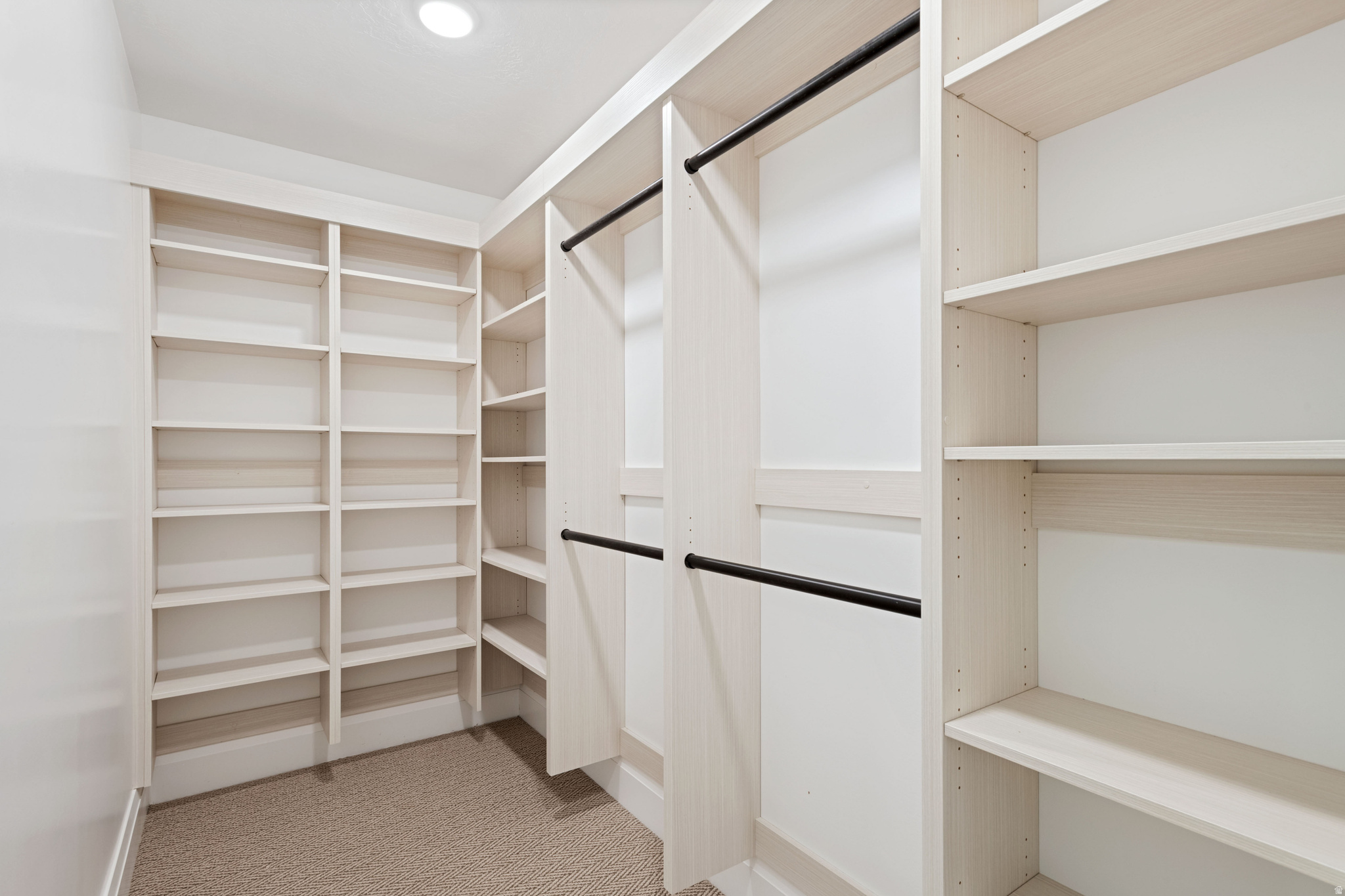 BEACON POINTE - Residential