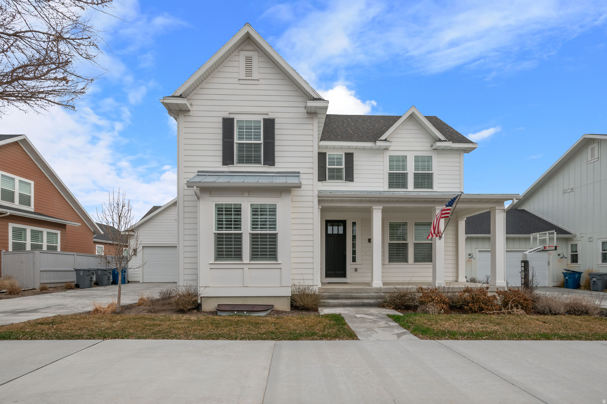 BEACON POINTE - Residential