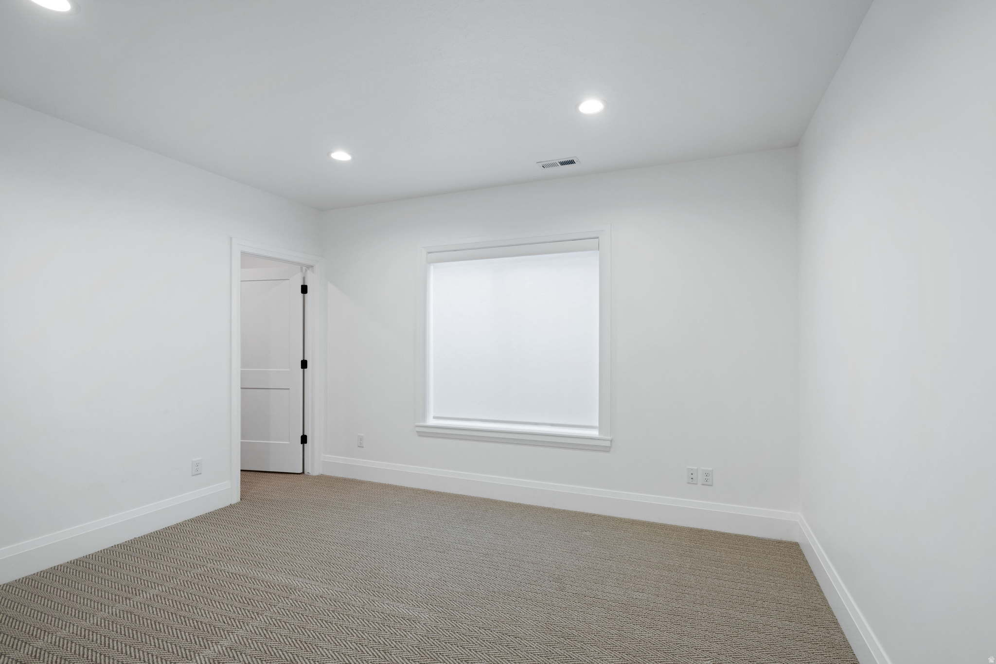 BEACON POINTE - Residential