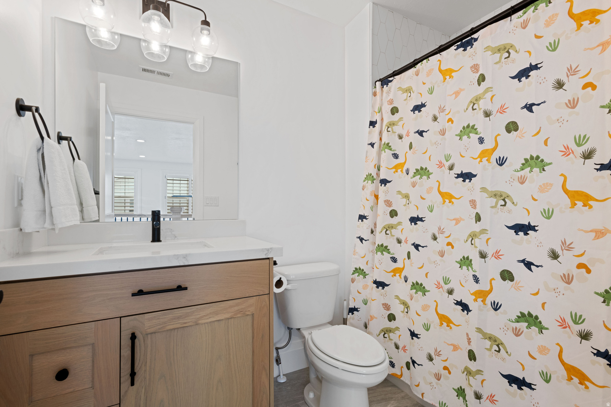 BEACON POINTE - Residential