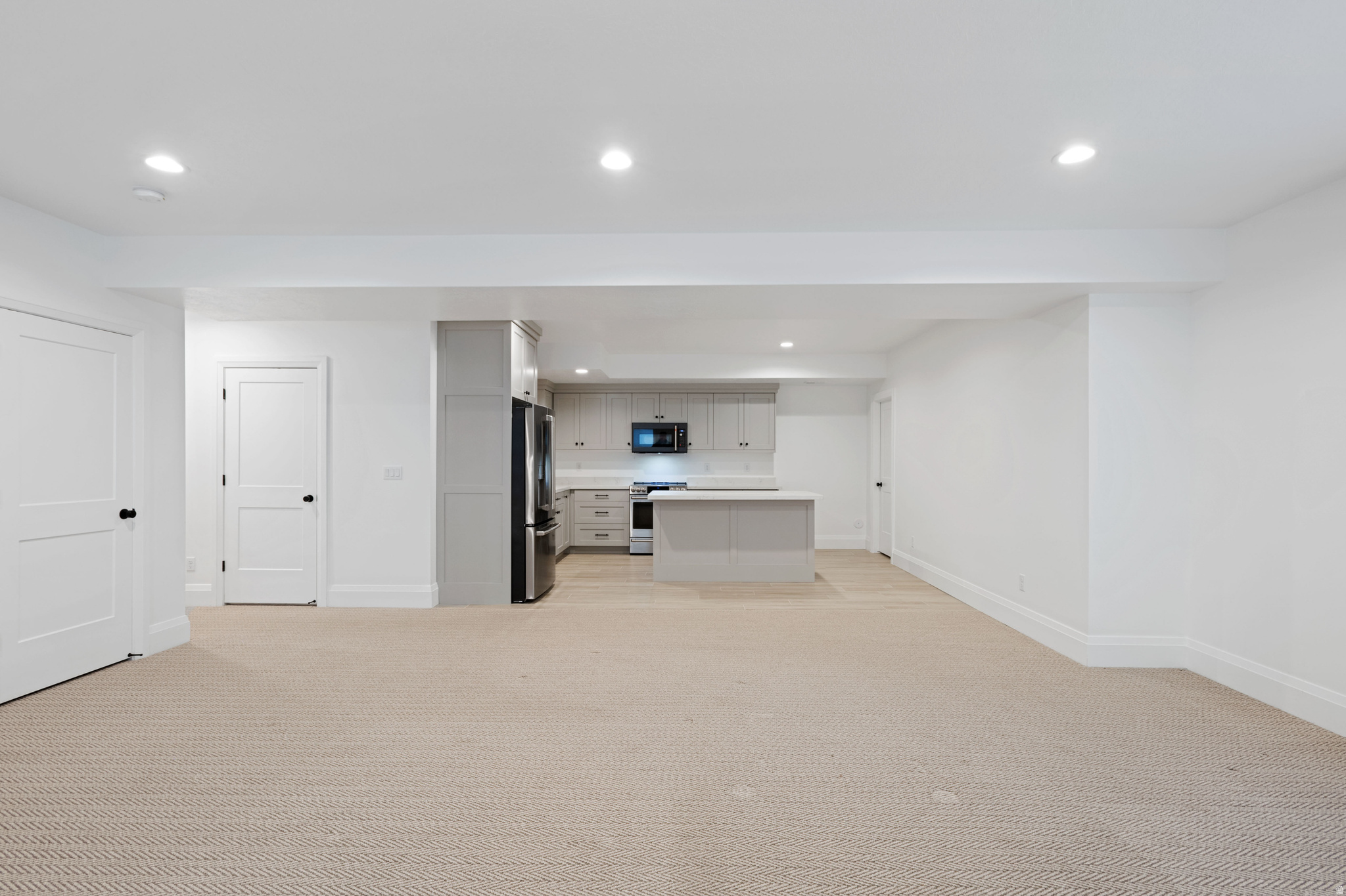 BEACON POINTE - Residential