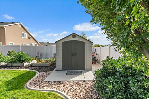 Tiny photo for 4863 W EMMA MINE DR S, Herriman, UT 84096 (MLS # 2135090)
