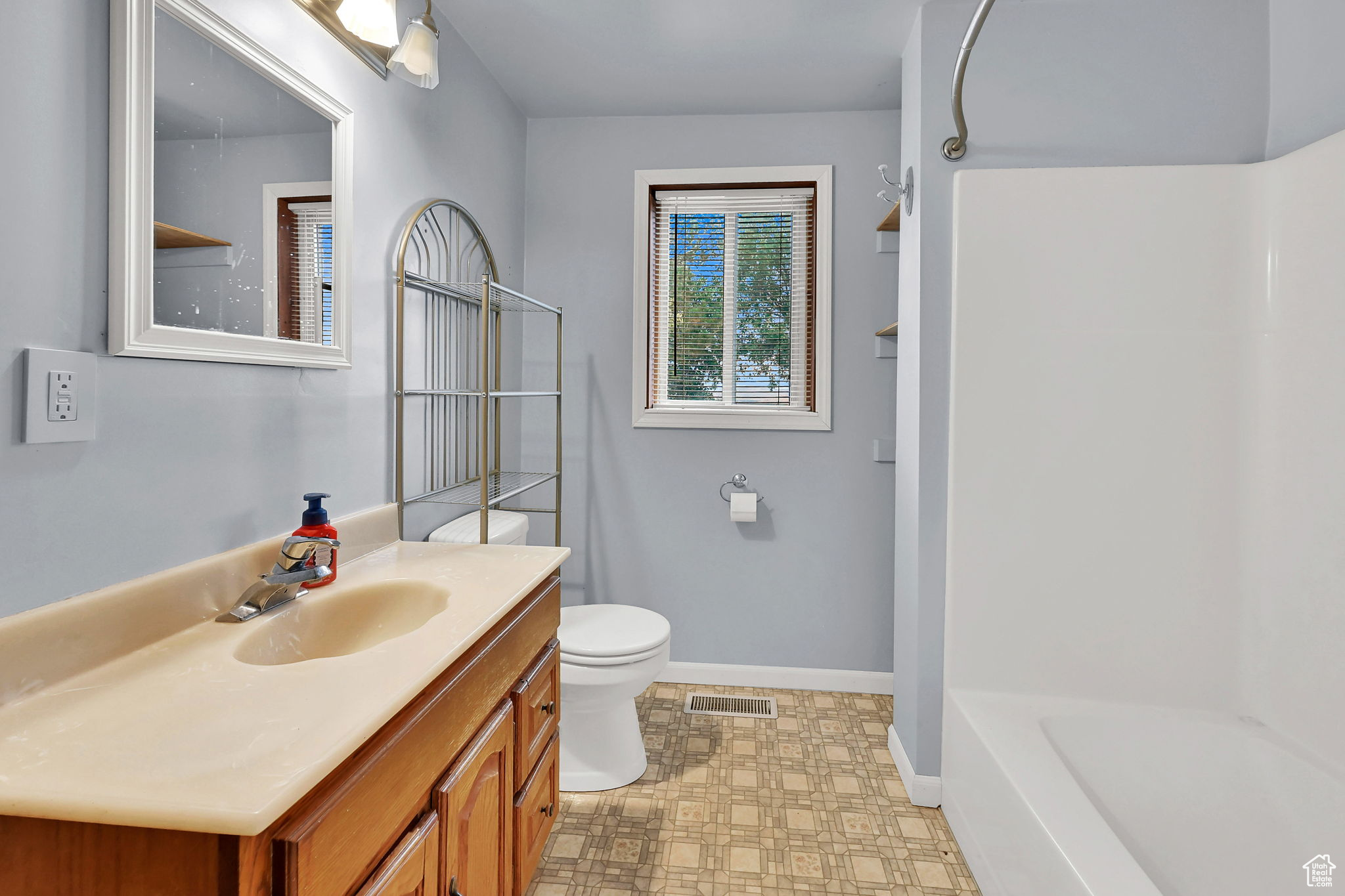 Mountain Green, Utah 84050, United States, 4 Bedrooms Bedrooms, ,3 BathroomsBathrooms,Residential,Active,199047