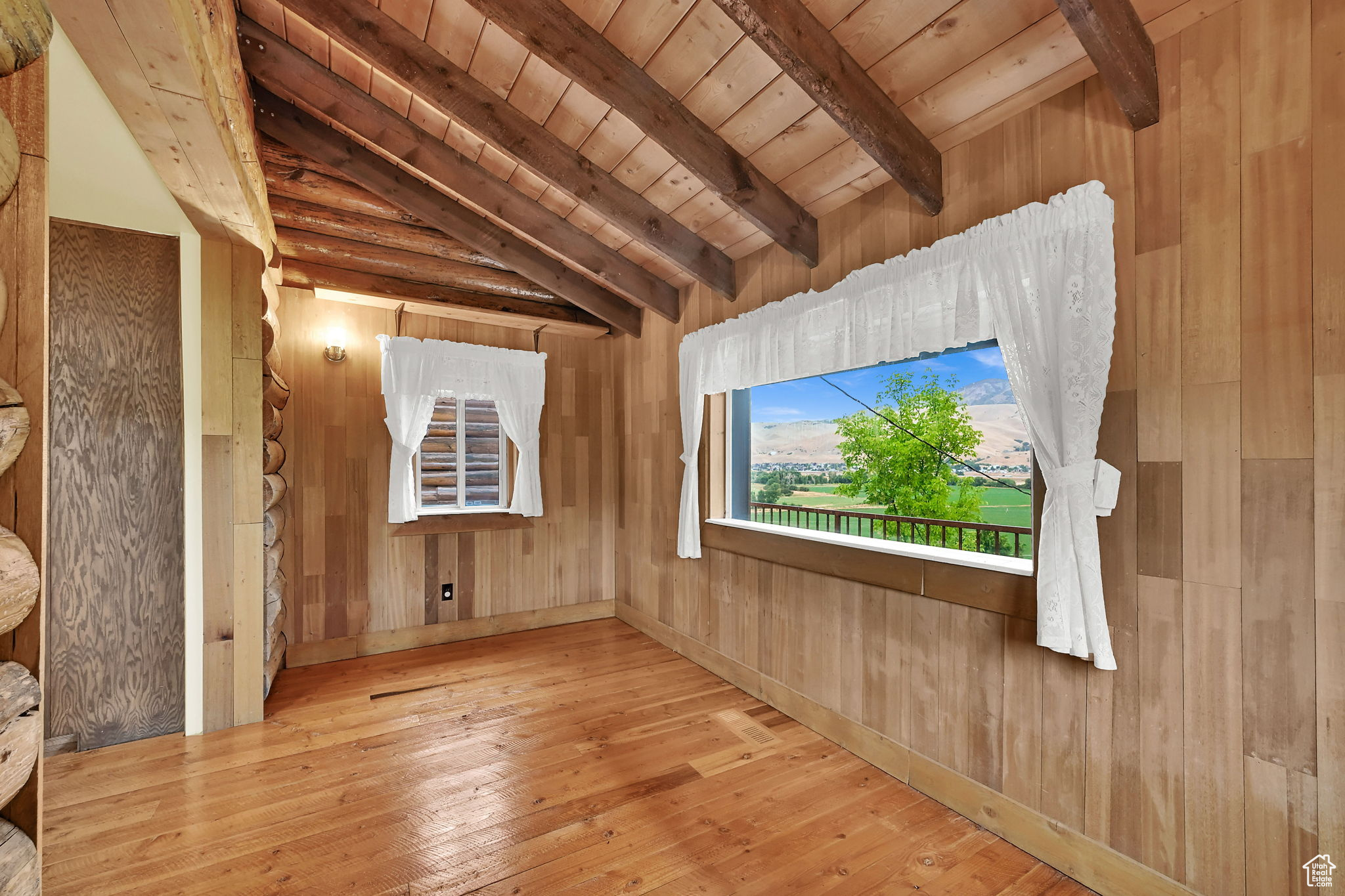 Mountain Green, Utah 84050, United States, 4 Bedrooms Bedrooms, ,3 BathroomsBathrooms,Residential,Active,199047