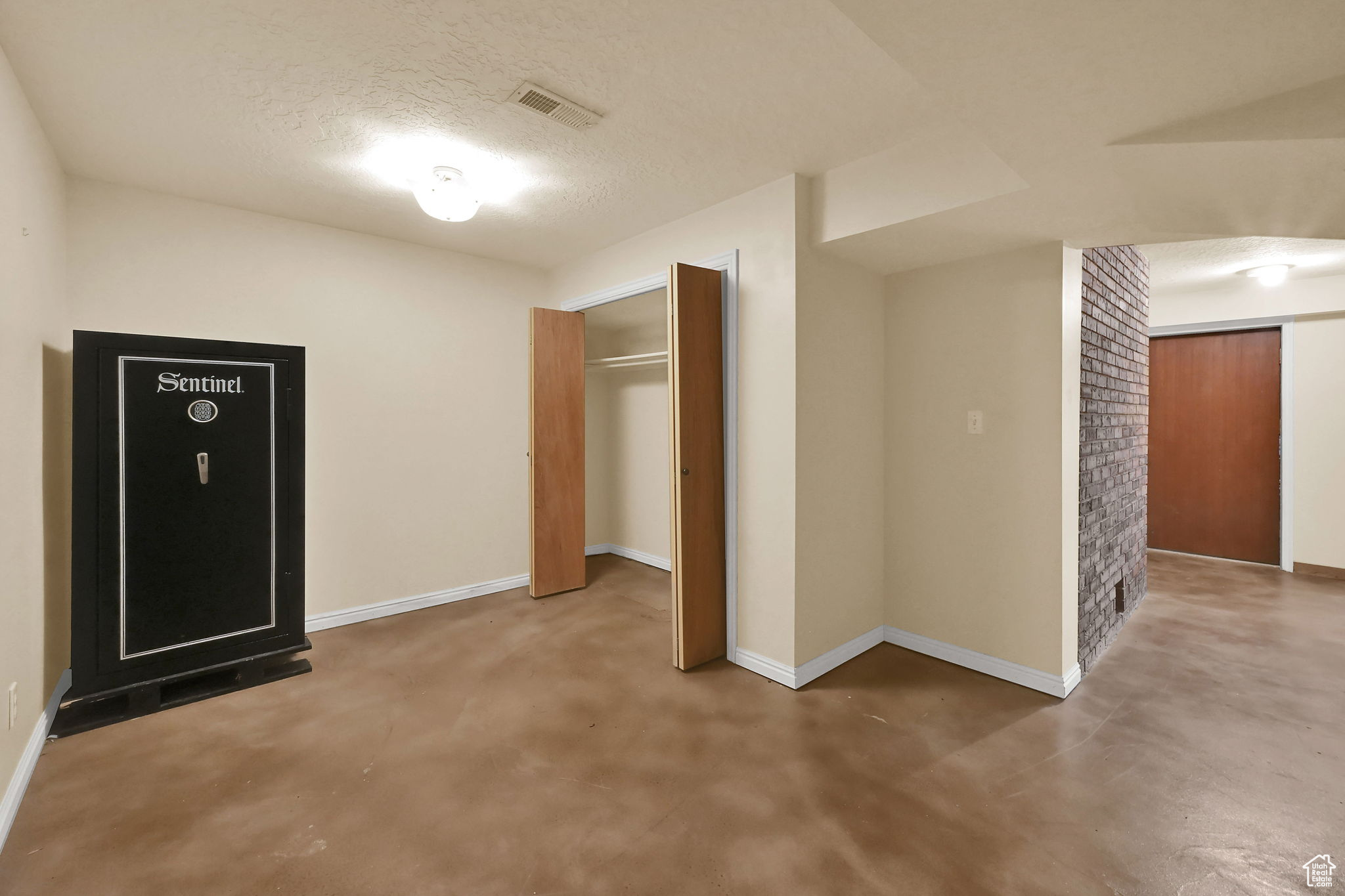 Mountain Green, Utah 84050, United States, 4 Bedrooms Bedrooms, ,3 BathroomsBathrooms,Residential,Active,199047