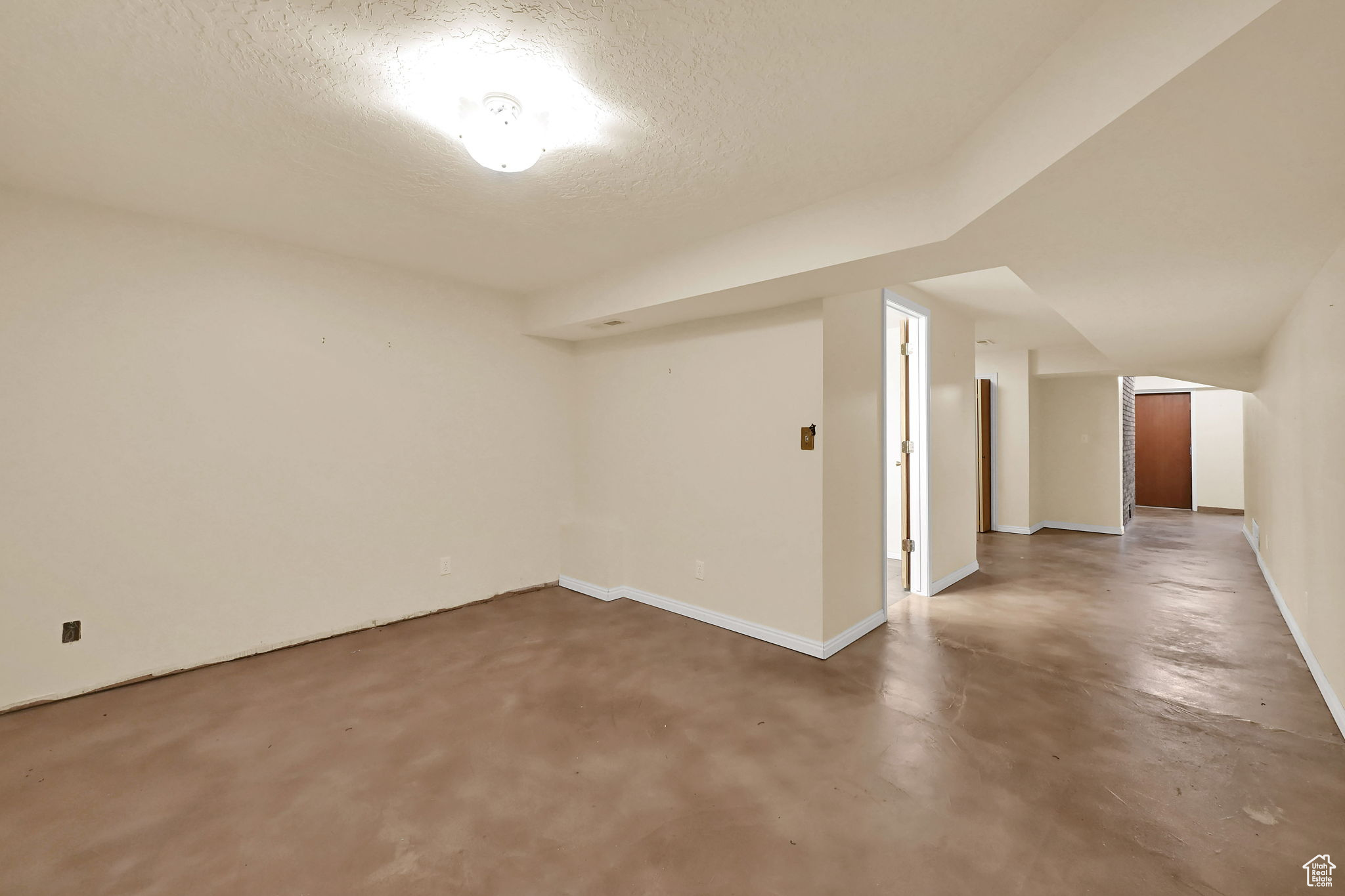 Mountain Green, Utah 84050, United States, 4 Bedrooms Bedrooms, ,3 BathroomsBathrooms,Residential,Active,199047