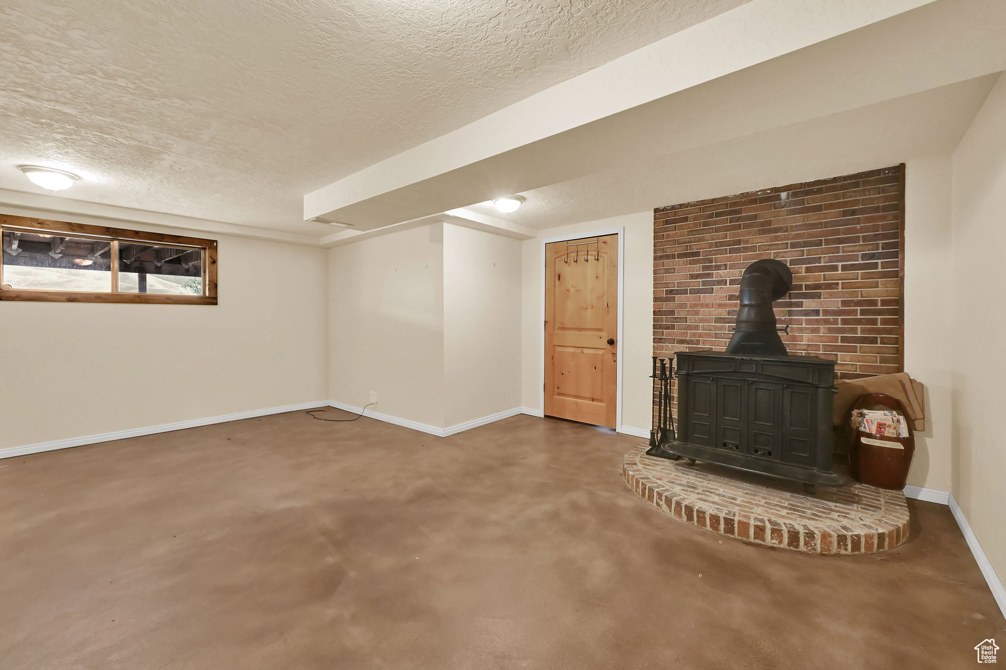 Mountain Green, Utah 84050, United States, 4 Bedrooms Bedrooms, ,3 BathroomsBathrooms,Residential,Active,199047