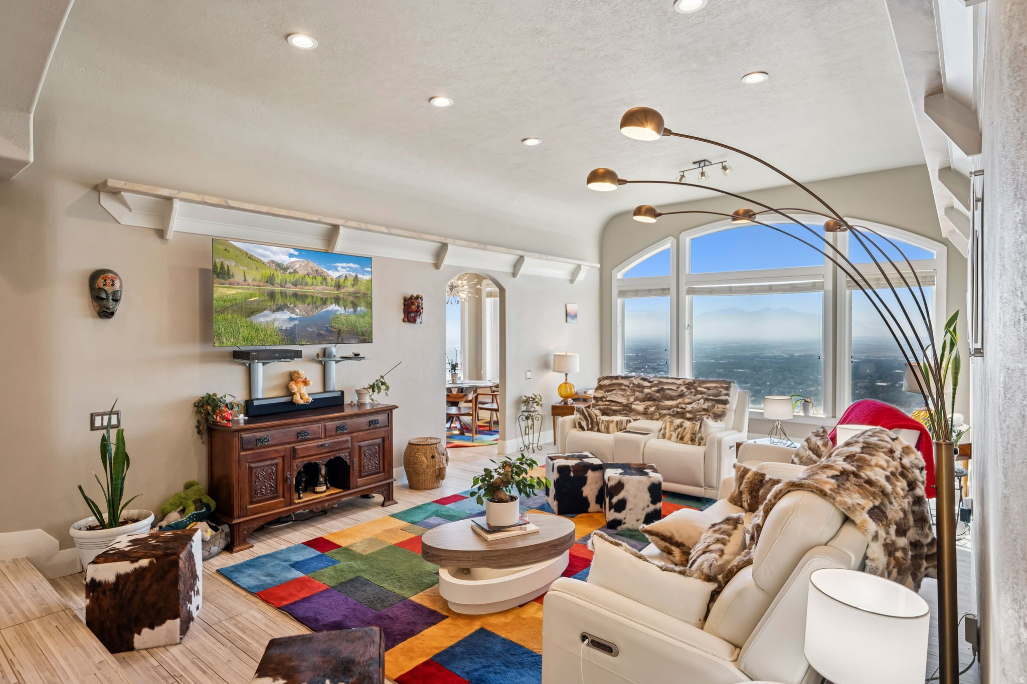 DORCHESTER POINTE - Residential